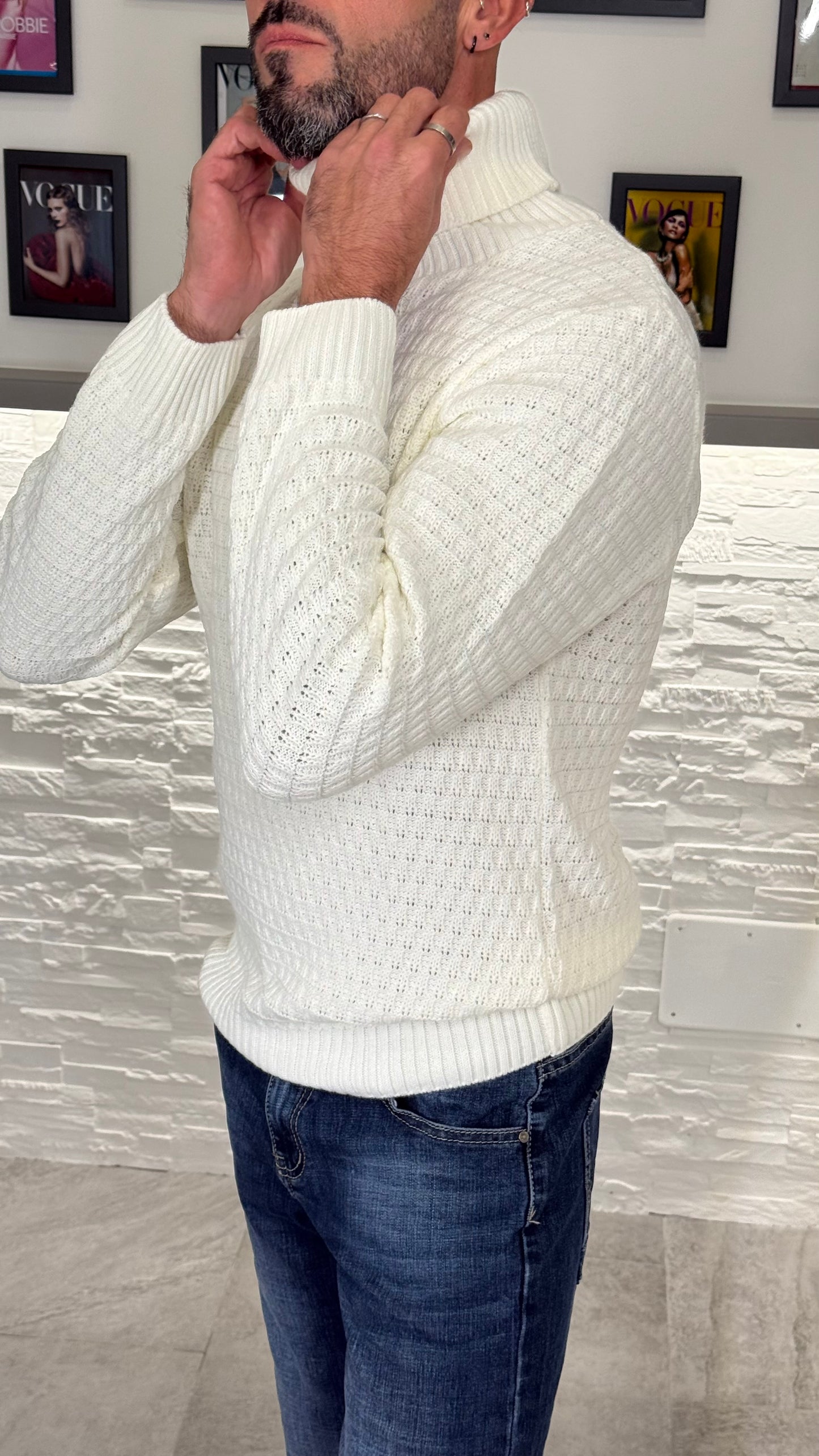 3.9 Maglione Collo Alto L25