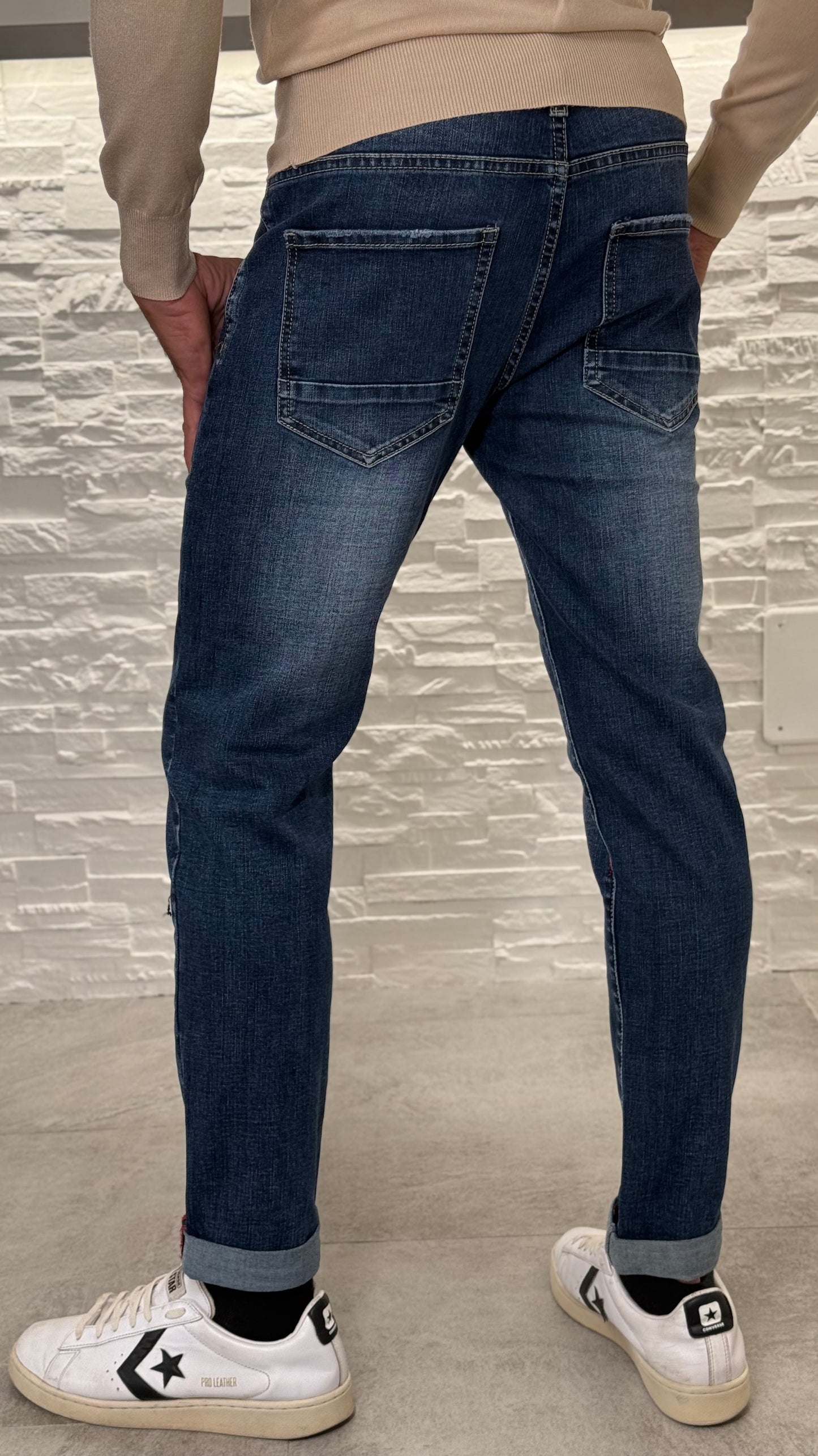 Jeans Uomo Strappi L02