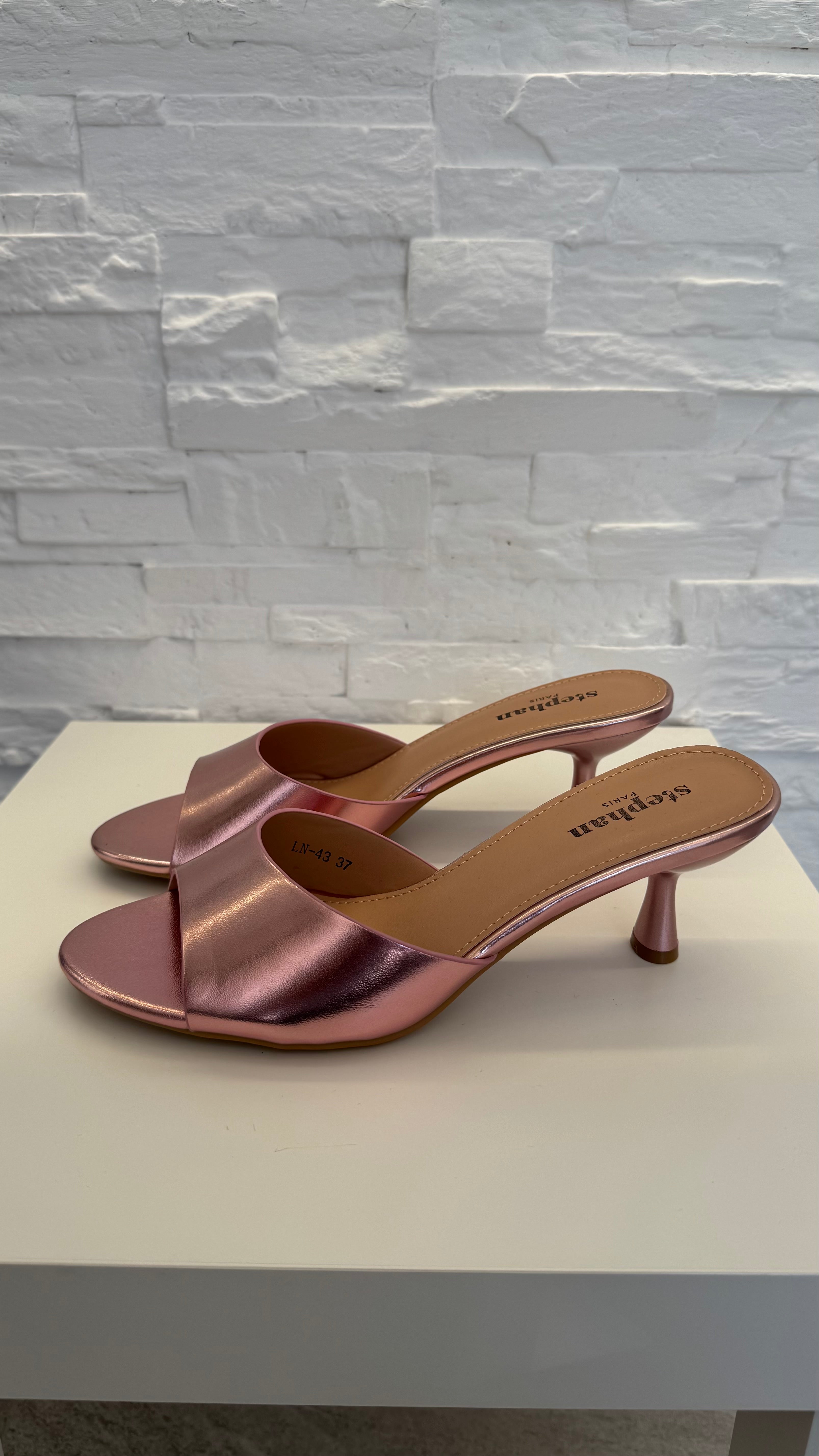 Scarpa tacco M4