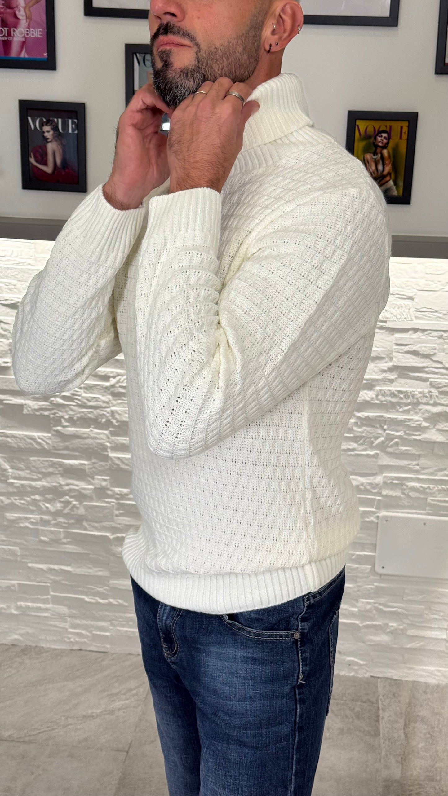 3.9 Maglione Collo Alto L25